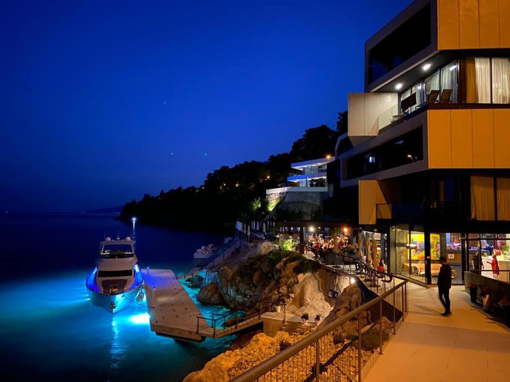 Boutique & Design Hotel Navis Opatija Exterior foto View of the hotel