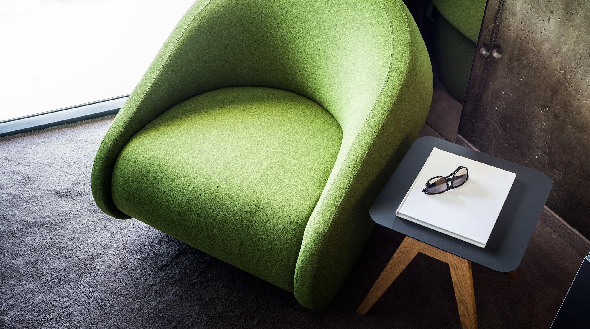 Boutique & Design Hotel Navis Opatija Exterior foto A green armchair