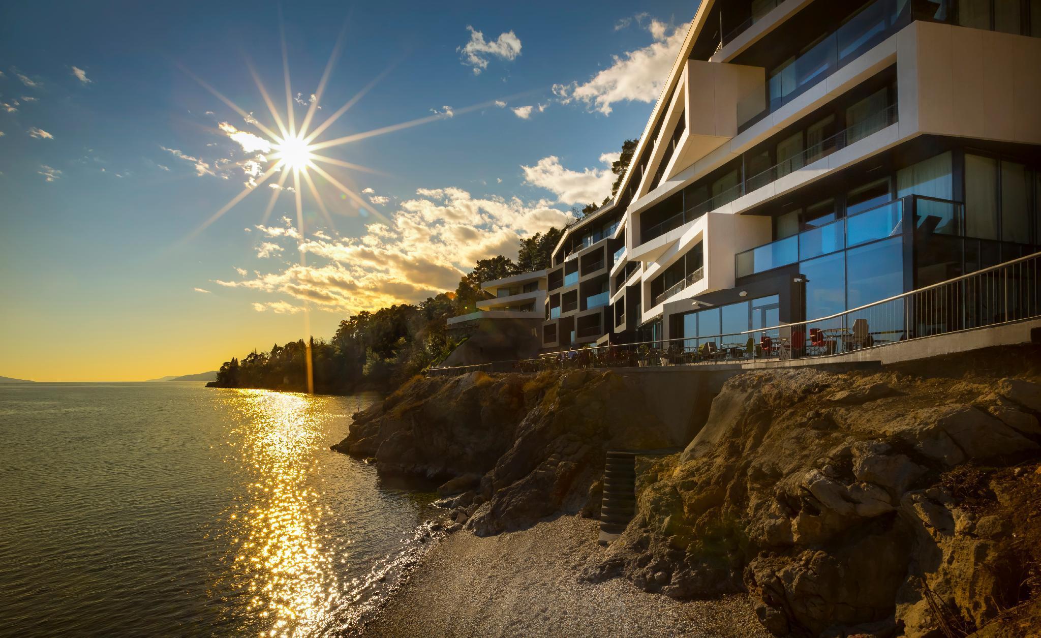 Boutique & Design Hotel Navis Opatija Exterior foto The Bayside Hotel
